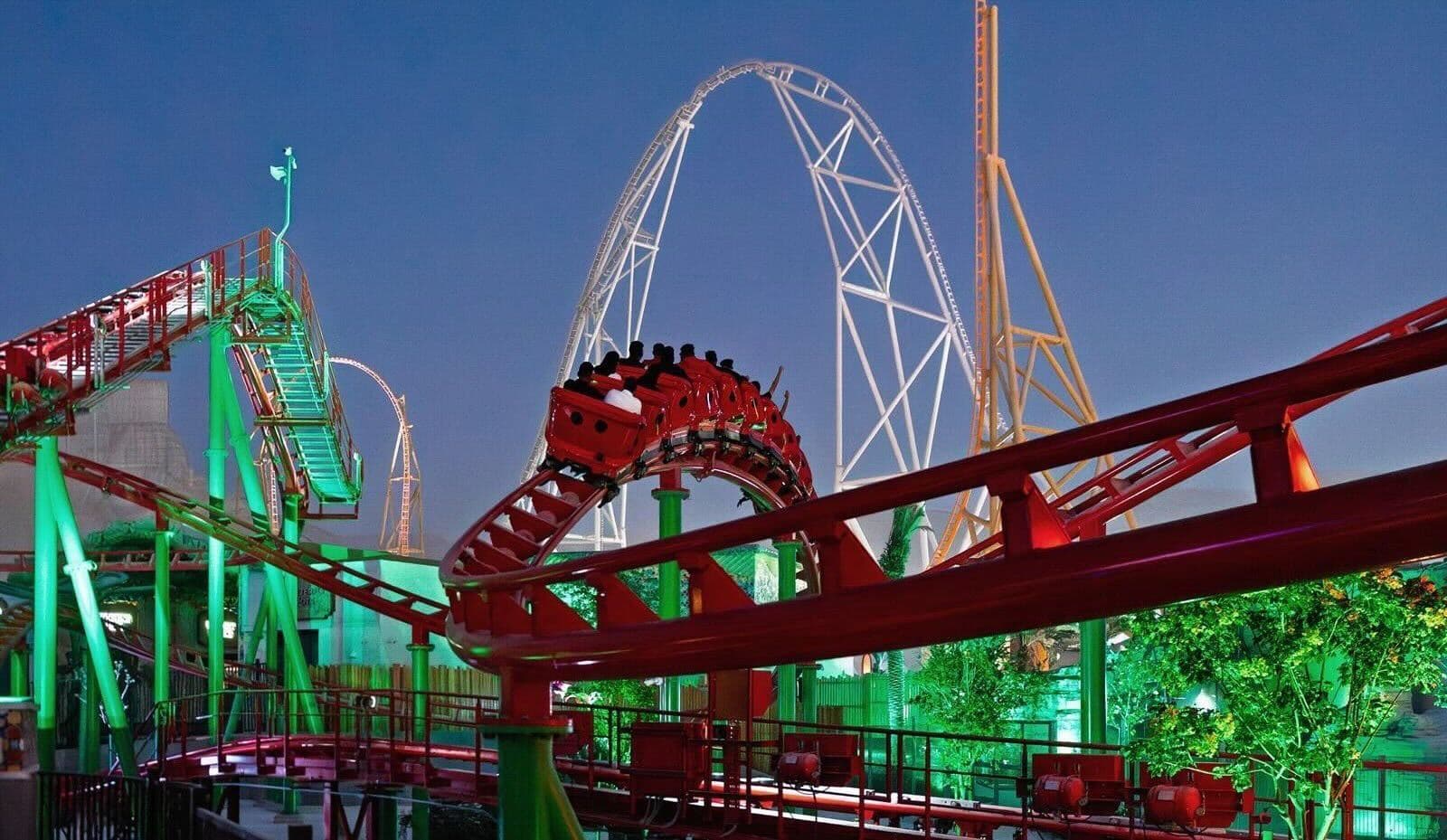 إقامة ليلتين في فندق 4 نجوم مع تذاكر Six Flags  لخمس أفراد  